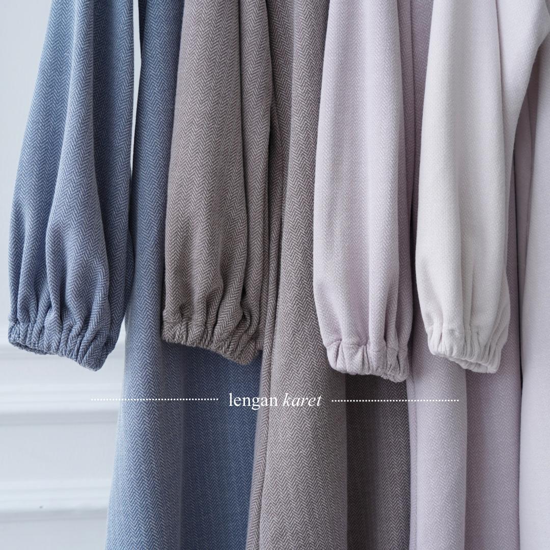 Hana Abaya Heringbone Knit (ONLY ABAYA) - Huwaida Atelier - Image 4